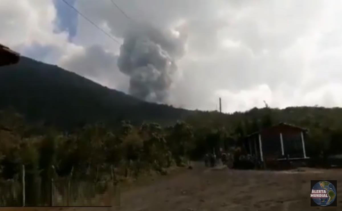 Se registra explosiones de 300 metros en el volcán Pacaya de Guatemala