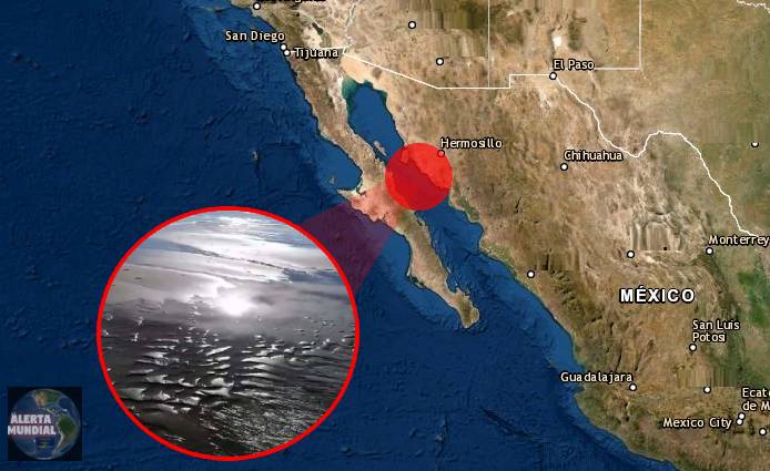 Se aleja el mar en la Playa Bahía de Kino