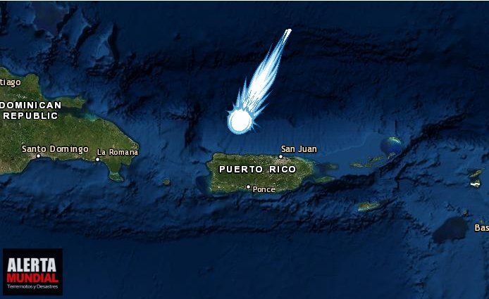 Una inmensa bola de fuego recorre el cielo de Puerto Rico convirtiendo la noche en día