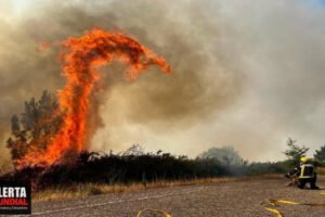 Clima extremo en España captan Tornado con forma de dragón..