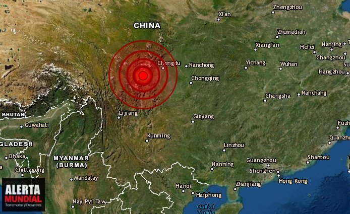 Nuevas Imágenes: Al menos 30 victimas tras un fuerte TERREMOTO de magnitud 6.6 provocando destrucción como deslizamiento de tierra en la provincia de Sichuan, China