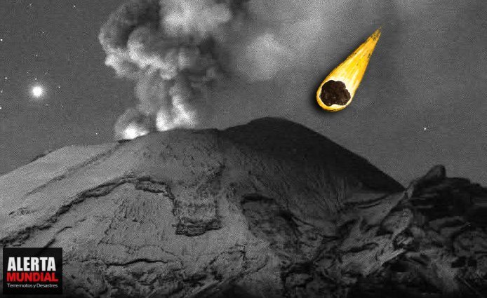 Captan el momento en que una bola de fuero cae cerca del volcán Popocatépetl
