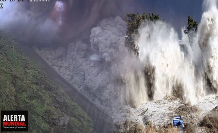 VÍDEO Tsunami en Sicilia tras la erupción del volcán Stromboli. Italia está en alerta