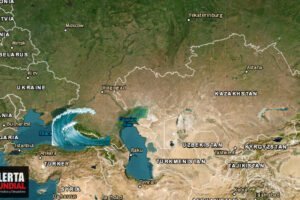 El mar se sale en Rusia lo invade todo como un TSUNAMI