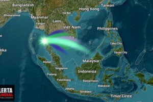 Una bola de fuego de meteorito luz verde ilumina los cielos de Tailandia
