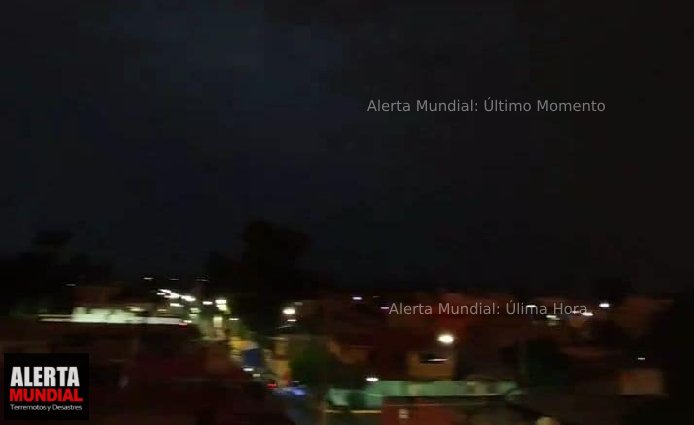 El Día se Convirtió en Noche en México literalmente en la Ciudad de México y Puebla tras una inesperada penumbra tormenta
