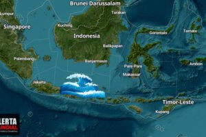 Se sale el mar en Indonesia Fuerte vientos y maremotos azotan embarcaciones y calles de Rancabuaya, Garut